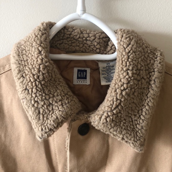 Sherpa edged tan jacket - Picture 2 of 4